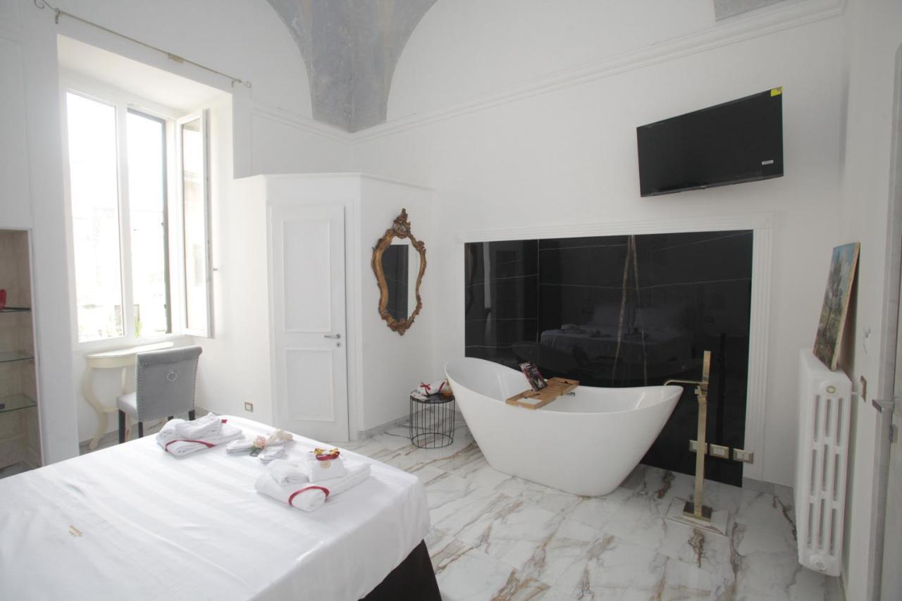 La Dimora Di Re Idomeneo Bed and Breakfast Lecce Exteriör bild