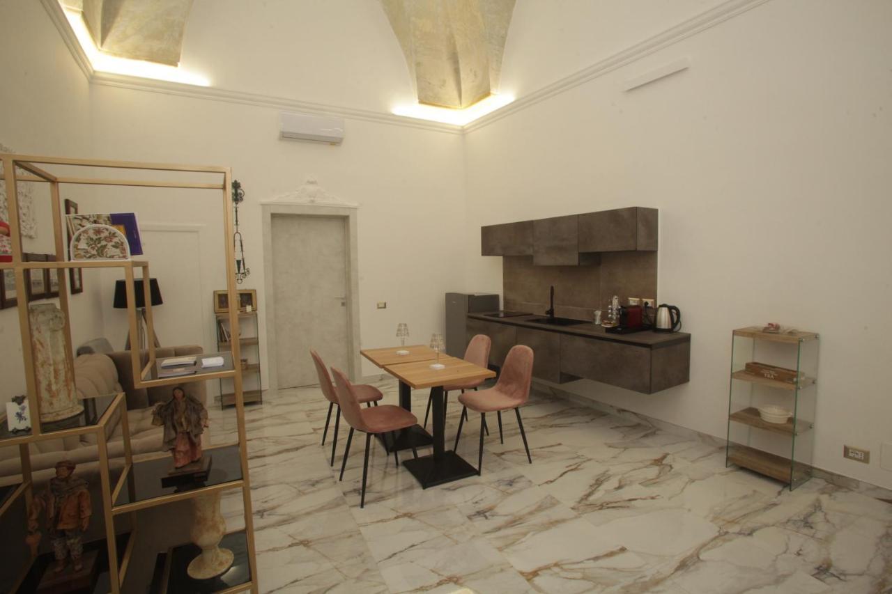 La Dimora Di Re Idomeneo Bed and Breakfast Lecce Exteriör bild