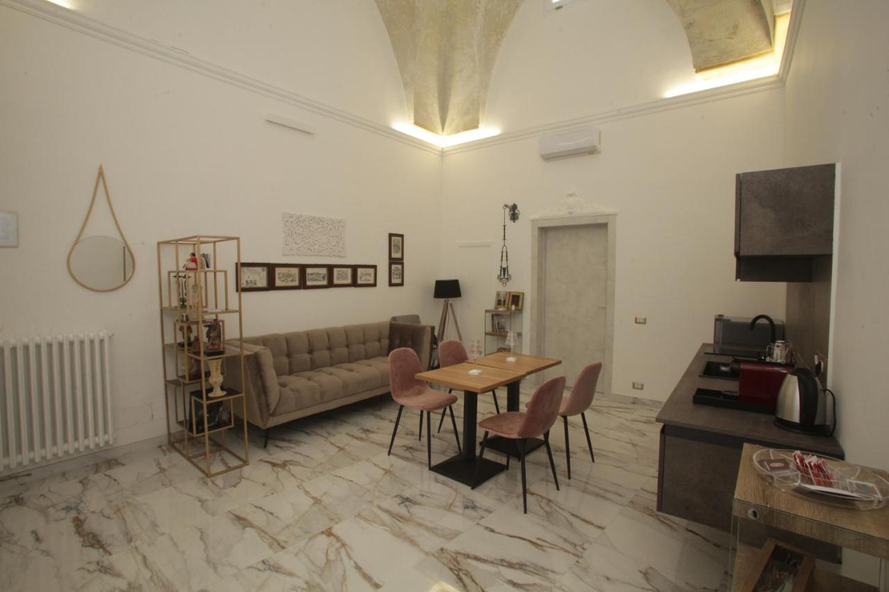 La Dimora Di Re Idomeneo Bed and Breakfast Lecce Exteriör bild