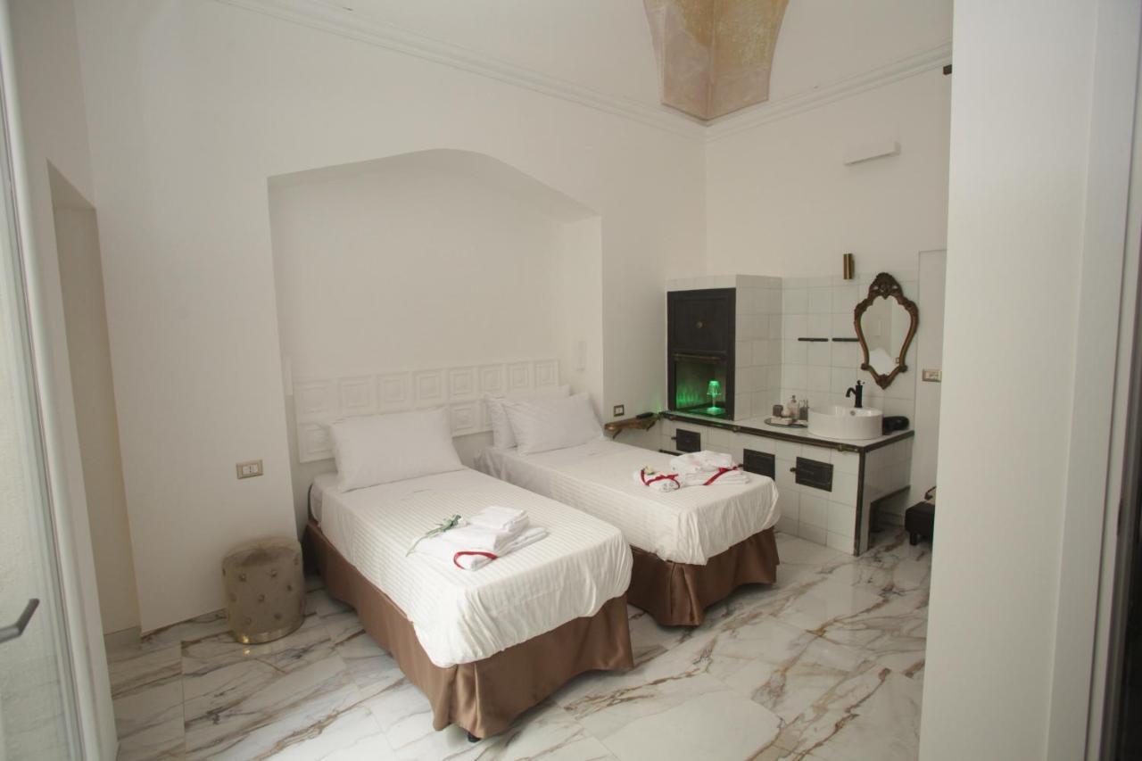 La Dimora Di Re Idomeneo Bed and Breakfast Lecce Exteriör bild