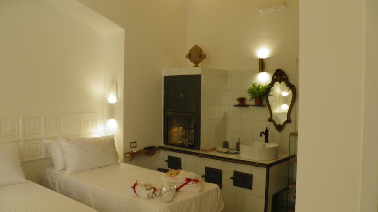 La Dimora Di Re Idomeneo Bed and Breakfast Lecce Exteriör bild