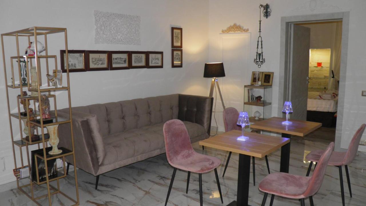 La Dimora Di Re Idomeneo Bed and Breakfast Lecce Exteriör bild