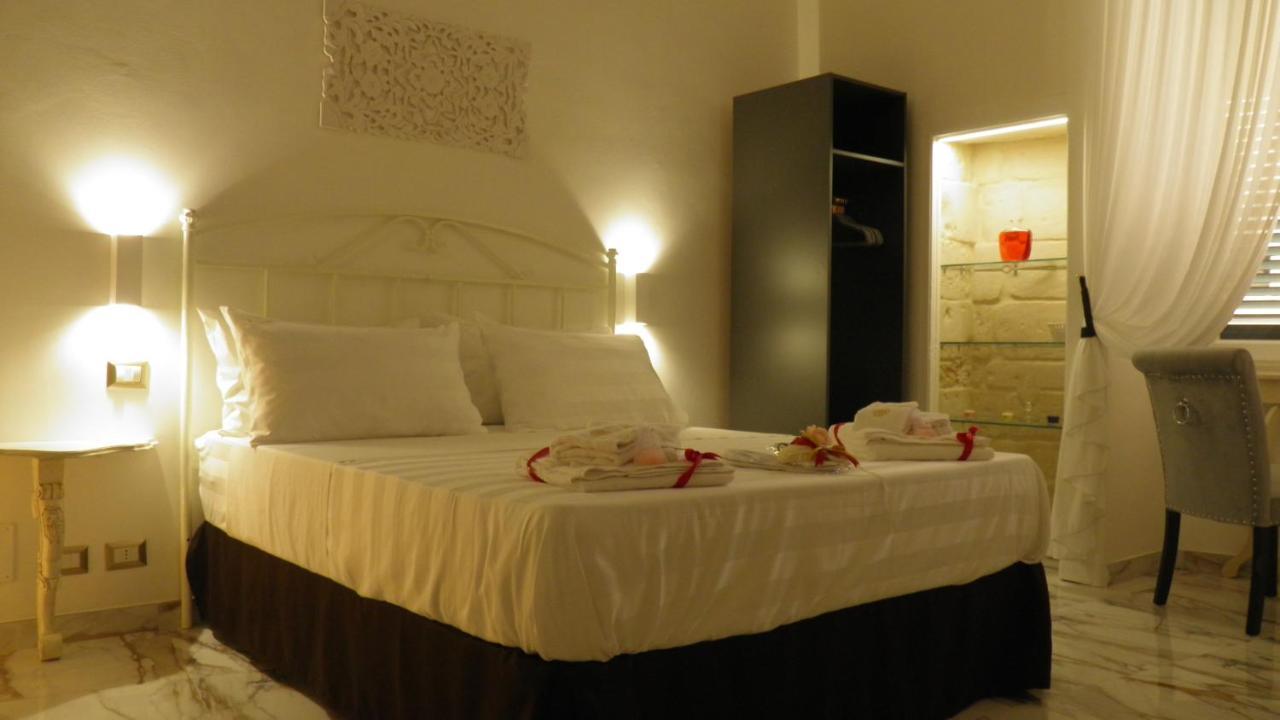 La Dimora Di Re Idomeneo Bed and Breakfast Lecce Exteriör bild