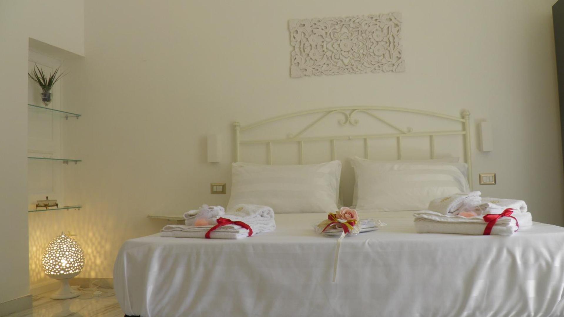 La Dimora Di Re Idomeneo Bed and Breakfast Lecce Exteriör bild