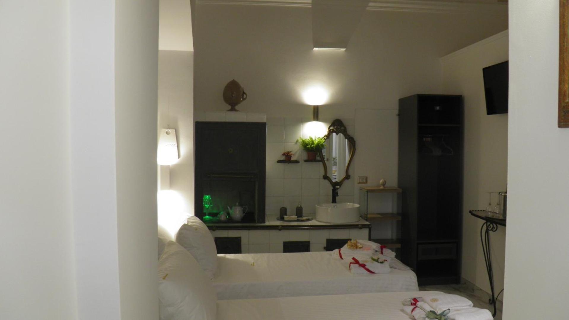 La Dimora Di Re Idomeneo Bed and Breakfast Lecce Exteriör bild